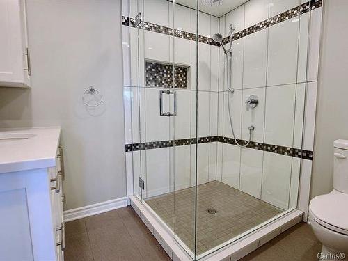 Salle de bains - 2A Av. St-Joachim, Pointe-Claire, QC - Indoor Photo Showing Bathroom
