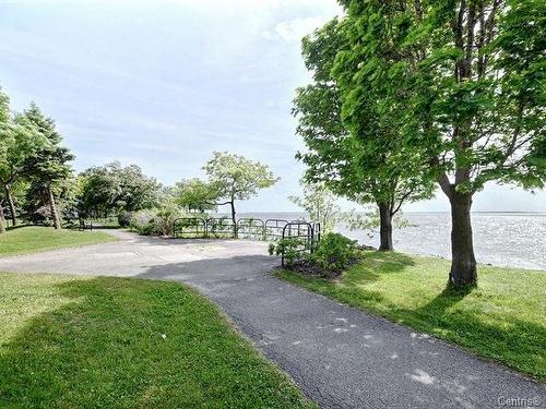 Waterfront - 2A Av. St-Joachim, Pointe-Claire, QC - Outdoor With View
