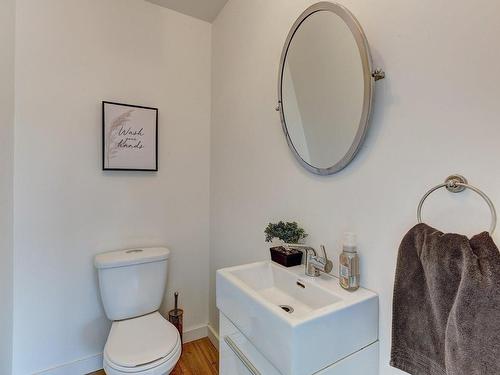 Powder room - 4254 Av. De Lorimier, Montréal (Le Plateau-Mont-Royal), QC - Indoor Photo Showing Bathroom