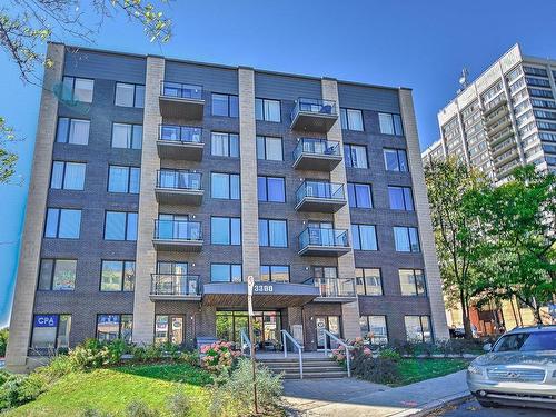 Frontage - 305-3300 Boul. Cavendish, Montréal (Côte-Des-Neiges/Notre-Dame-De-Grâce), QC - Outdoor With Balcony With Facade