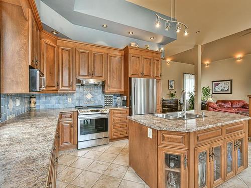 Kitchen - 41 Ch. Thibault, Saint-Donat, QC - Indoor Photo Showing Kitchen With Double Sink