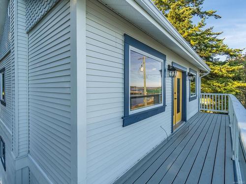 7403 Island Hwy South, Fanny Bay, BC - Outdoor With Deck Patio Veranda With Exterior