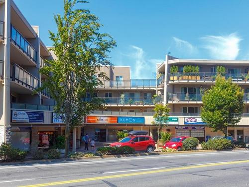 203-1537 Morrison St, Victoria, BC - Outdoor With Balcony