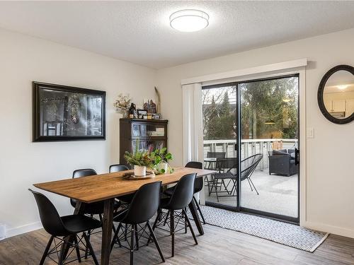 776/778 Royal Oak Ave, Saanich, BC - Indoor Photo Showing Dining Room