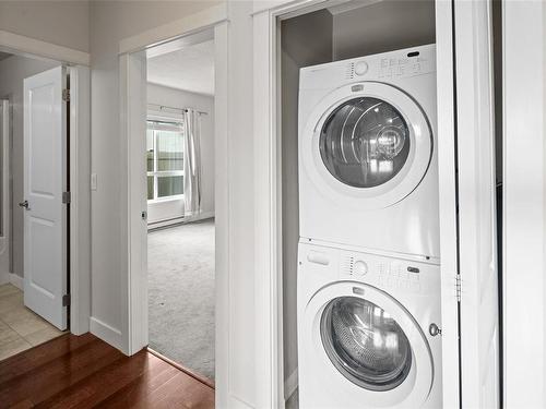 119-2710 Jacklin Rd, Langford, BC - Indoor Photo Showing Laundry Room