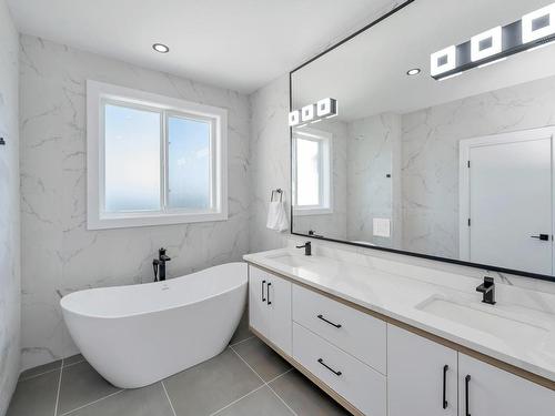 2197 Navigators Rise, Langford, BC - Indoor Photo Showing Bathroom