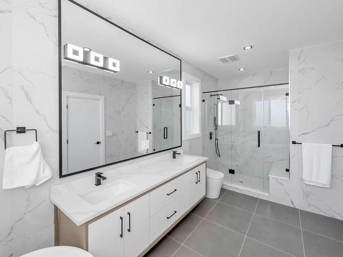 2197 Navigators Rise, Langford, BC - Indoor Photo Showing Bathroom