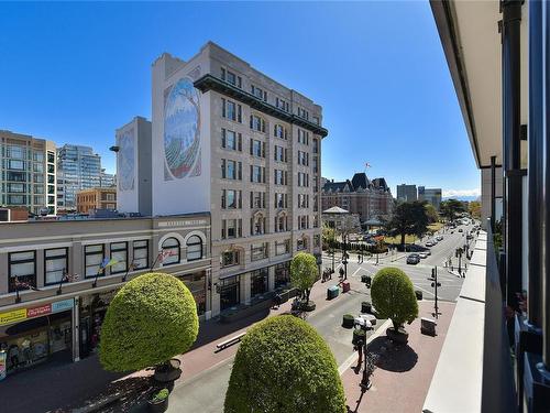 304-888 Government St, Victoria, BC - Outdoor