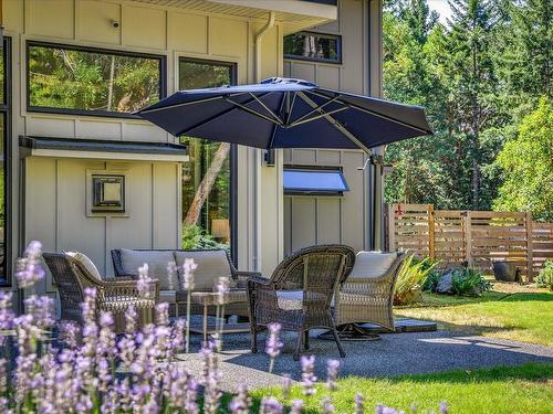 270 Crestline Terr, Nanaimo, BC - Outdoor With Deck Patio Veranda With Exterior