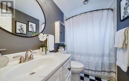 1118 Ronlea Avenue, Oshawa, ON - Indoor Photo Showing Bathroom