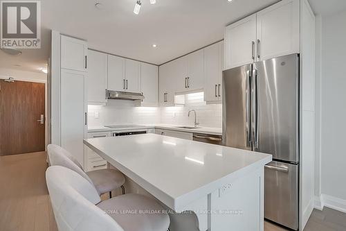 1407 - 2025 Maria Street, Burlington (Brant), ON - Indoor Photo Showing Kitchen With Stainless Steel Kitchen With Upgraded Kitchen