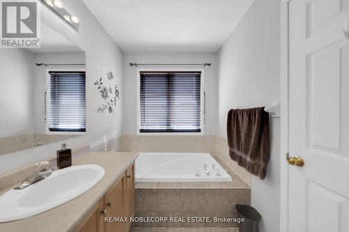 71 America Avenue, Vaughan, ON - Indoor Photo Showing Bathroom