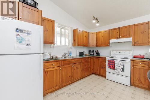51 Raglan Street, Collingwood, ON - Indoor Photo Showing Kitchen With Double Sink