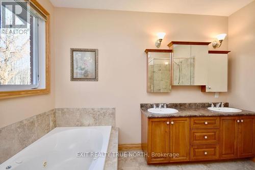 1524 Flos 8 Road E, Springwater, ON - Indoor Photo Showing Bathroom