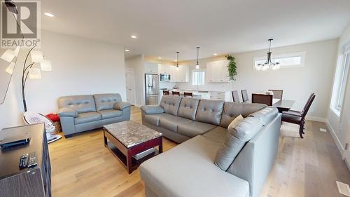 11031 112 Avenue, Fort St. John, BC - Indoor Photo Showing Living Room