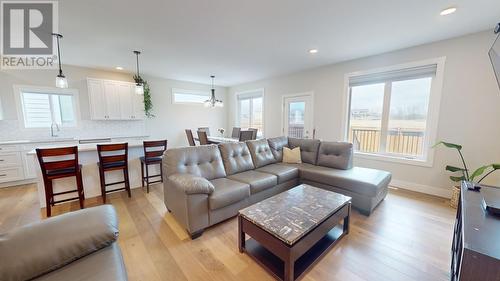 11031 112 Avenue, Fort St. John, BC - Indoor Photo Showing Living Room