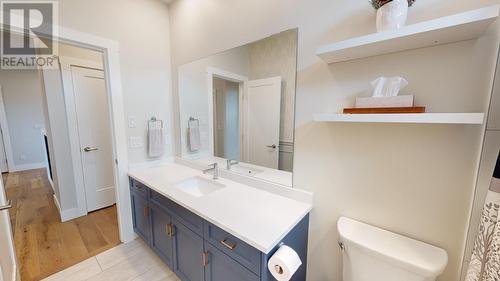 11031 112 Avenue, Fort St. John, BC - Indoor Photo Showing Bathroom