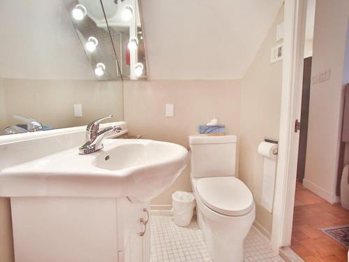 Salle de bains - 1-453 Rue St-Paul E., Montréal (Ville-Marie), QC - Indoor Photo Showing Bathroom