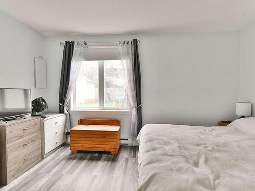 Chambre Ã  coucher principale - 180  - 182 Mtée Gagnon, Bois-Des-Filion, QC - Indoor Photo Showing Bedroom