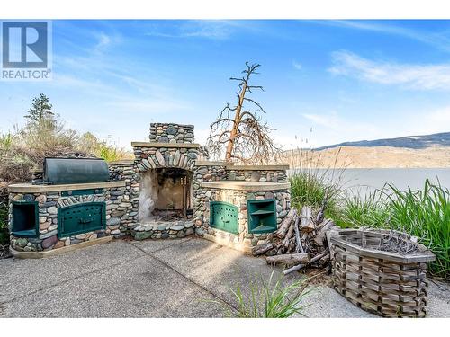 7178 Brent Road N, Peachland, BC - Outdoor
