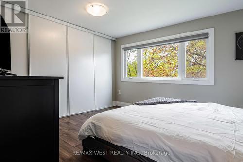 107 Edelwild Drive, Orangeville, ON - Indoor Photo Showing Bedroom