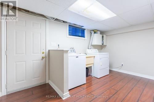 1008 Upper Wellington Street, Hamilton, ON - Indoor Photo Showing Laundry Room