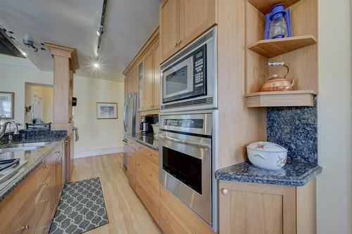 504 Main Street, Halton Hills, ON - Indoor Photo Showing Kitchen
