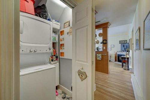 504 Main Street, Halton Hills, ON - Indoor Photo Showing Laundry Room