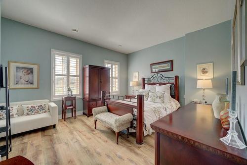 504 Main Street, Halton Hills, ON - Indoor Photo Showing Bedroom