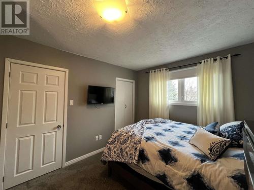 100 Spruce St N, Timmins, ON - Indoor Photo Showing Bedroom