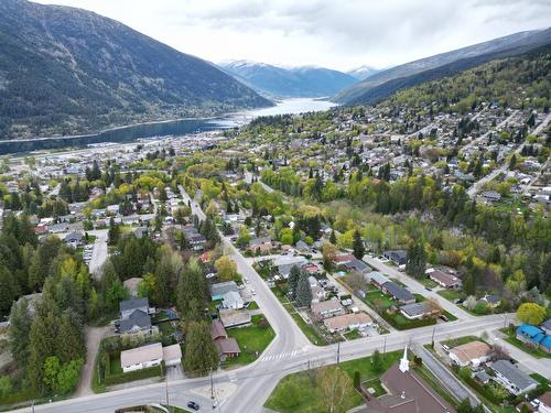 324 Richards Street   W, Nelson, BC - Outdoor With View