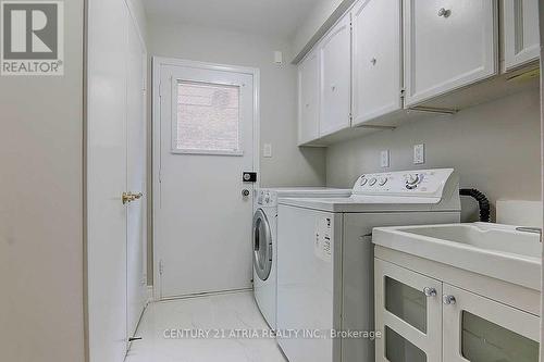 67 Pinnacle Road, Toronto, ON - Indoor Photo Showing Laundry Room