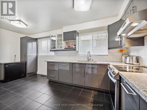 76 Darnborough Way, Toronto, ON - Indoor Photo Showing Kitchen With Upgraded Kitchen