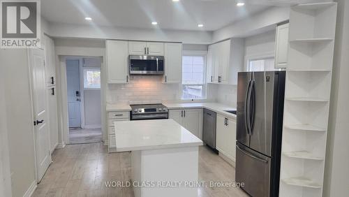 90 Park Road S, Oshawa, ON - Indoor Photo Showing Kitchen