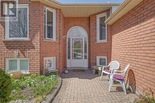 18 Brown Street, Barrie, ON - Outdoor With Exterior