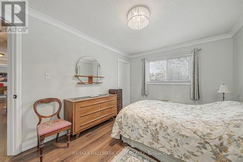 18 Brown Street, Barrie, ON - Indoor Photo Showing Bedroom