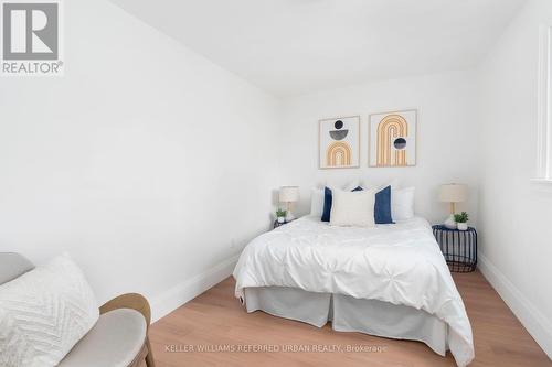 30 Buttonwood Avenue, Toronto, ON - Indoor Photo Showing Bedroom