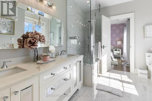 5 Storey Crescent, Toronto, ON - Indoor Photo Showing Bathroom