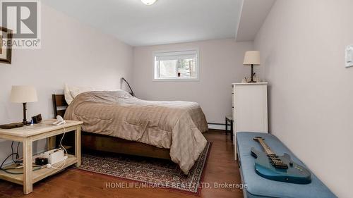 31 Muskoka Avenue, Toronto, ON - Indoor Photo Showing Bedroom