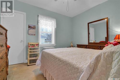 505 College Avenue, Regina, SK - Indoor Photo Showing Bedroom