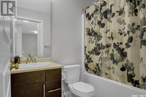 806 Grove Avenue, Saskatchewan Beach, SK - Indoor Photo Showing Bathroom