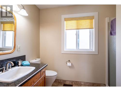 2103 Mary Hansen Place, Revelstoke, BC - Indoor Photo Showing Bathroom