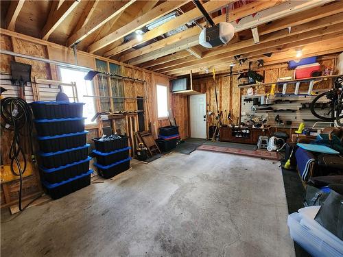 143 Homewood Avenue, Hamilton, ON - Indoor Photo Showing Garage