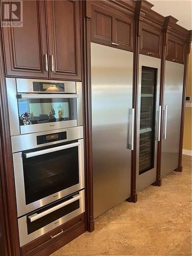 16024 Lakeside Drive, Cornwall, ON - Indoor Photo Showing Kitchen