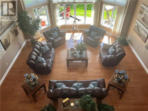 16024 Lakeside Drive, Cornwall, ON - Indoor Photo Showing Living Room