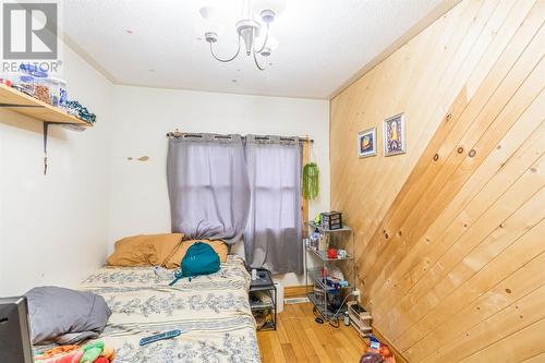 215 Gloucester St, Sault Ste Marie, ON - Indoor Photo Showing Bedroom