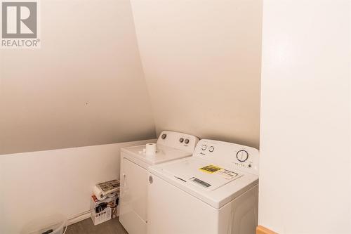 215 Gloucester St, Sault Ste Marie, ON - Indoor Photo Showing Laundry Room