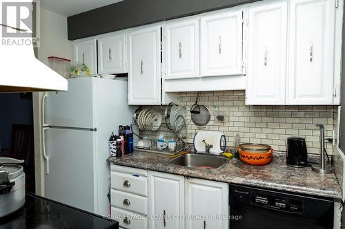 35 - 24C Arnold Drive, Ottawa, ON - Indoor Photo Showing Kitchen