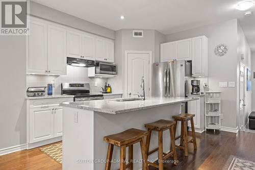 1319 Tremont Drive, Kingston, ON - Indoor Photo Showing Kitchen With Upgraded Kitchen
