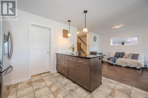 207 Couling Crescent, Guelph, ON - Indoor